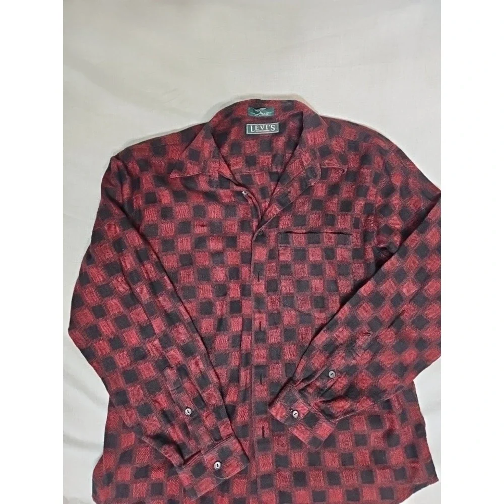 VTG Levi's Sutter Creek Portugal Red Black Checkered Flannel Shirt L‎ EUC